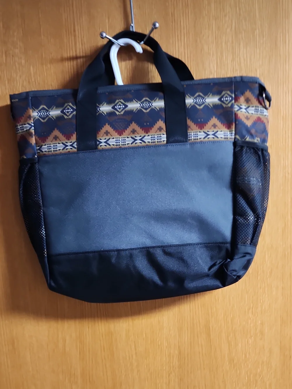 Pendleton Black and Brown Patterned Messenger Tote
